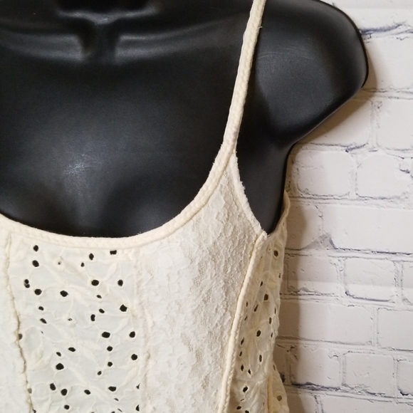 Free People eyelet lace tank top - Picture 2 of 6